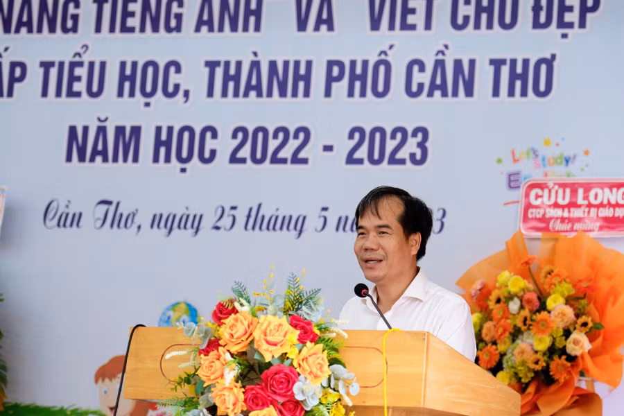 Ông Nguyễn Phúc Tăng - Phó Giám đốc Sở GD&amp;ĐT TP Cần Thơ phát biểu tại lễ tổng kết hội thi.