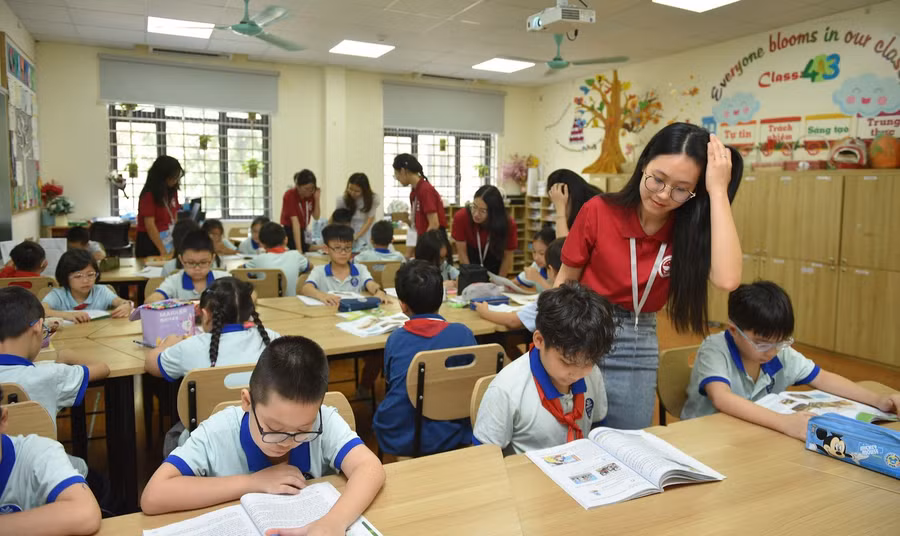 Học nâng cao để tham gia các kỳ thi học sinh giỏi, tốt nghiệp, xét tuyển đại học hoặc học phụ đạo đối với học sinh học yếu. Ảnh: Thế Đại