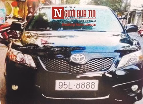 Trung tá Công an lái xe lọt sông "tráo" người nhận thay