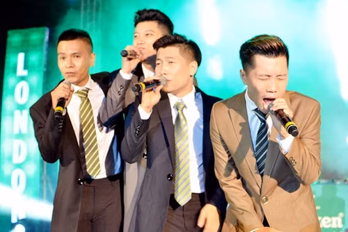 Phương Vy diện váy nóng bỏng 