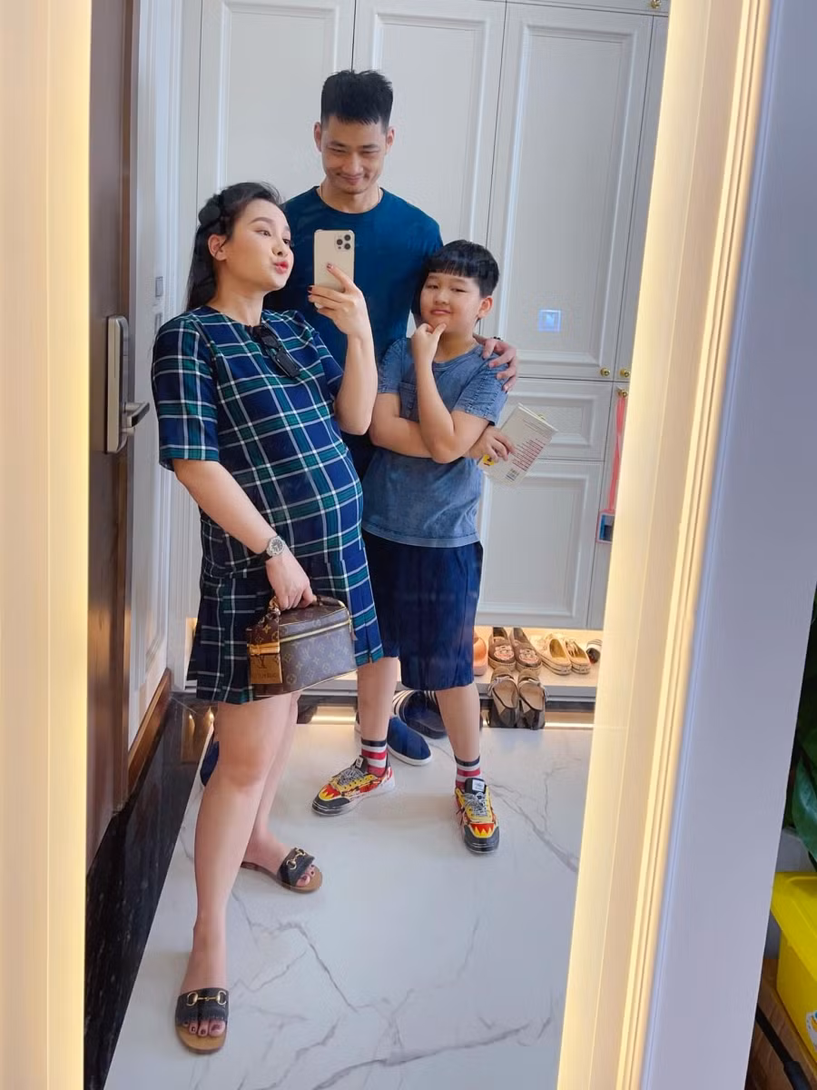 Dàn sao Việt chúc mừng Bảo Thanh hạ sinh con gái ảnh 5