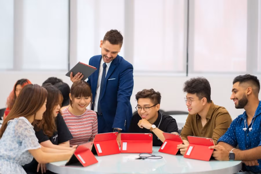 Sinh viên BUV được trao kỹ năng tham gia vào không gian mạng. Ảnh minh họa/website của trường. Sinh viên BUV được trao kỹ năng tham gia vào không gian mạng. Ảnh minh họa/website của trường.