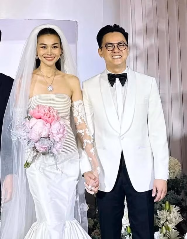Lễ cưới của siêu mẫu Thanh Hằng và nhạc trưởng Trần Nhật Minh.