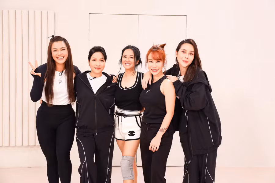 Nữ ca sĩ Mỹ Linh tiết lộ về mối quan hệ hiện tại giữa Lưu Hương Giang và Hồ Hoài Anh.
