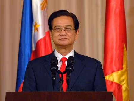 Thủ tướng Nguyễn Tấn Dũng phát biểu tại buổi họp báo sau Hội đàm Việt Nam-Philippines chiều 21/5. Ảnh: VGP/Nhật Bắc