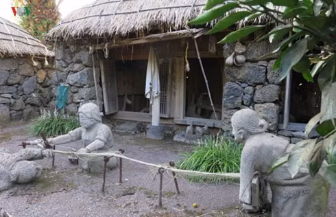 truyền thuyết về tượng đá kỳ bí dol hareubang ở đảo jeju hình 2 truyen thuyet ve tuong da ky bi dol hareubang o dao jeju hinh 2