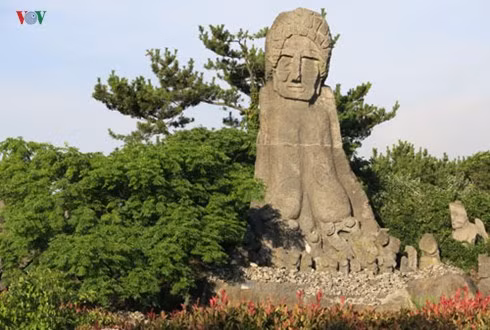 truyền thuyết về tượng đá kỳ bí dol hareubang ở đảo jeju hình 3 truyen thuyet ve tuong da ky bi dol hareubang o dao jeju hinh 3