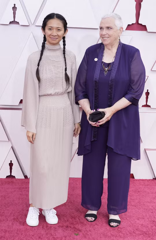 Chloe Zhao và Charlene Swankie.