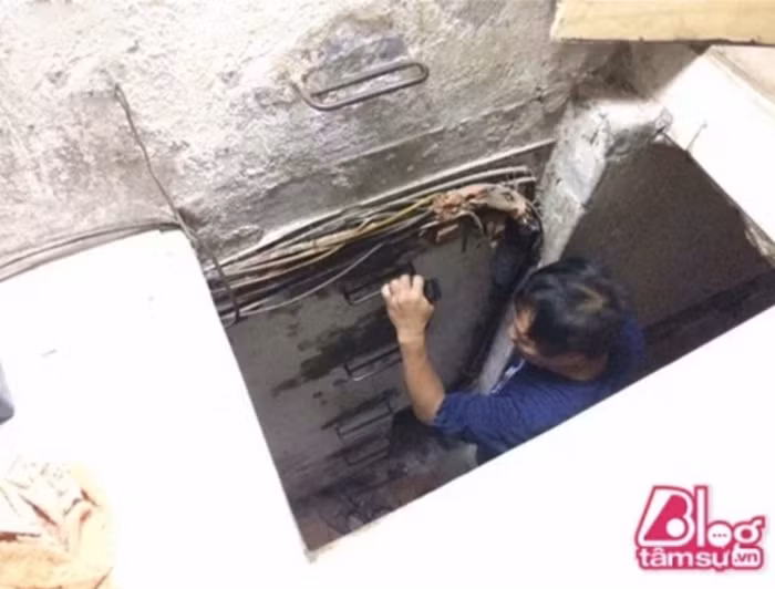 Cuộc sống của gia đình 3 thế hệ trong căn nhà nhỏ nhất Việt Nam