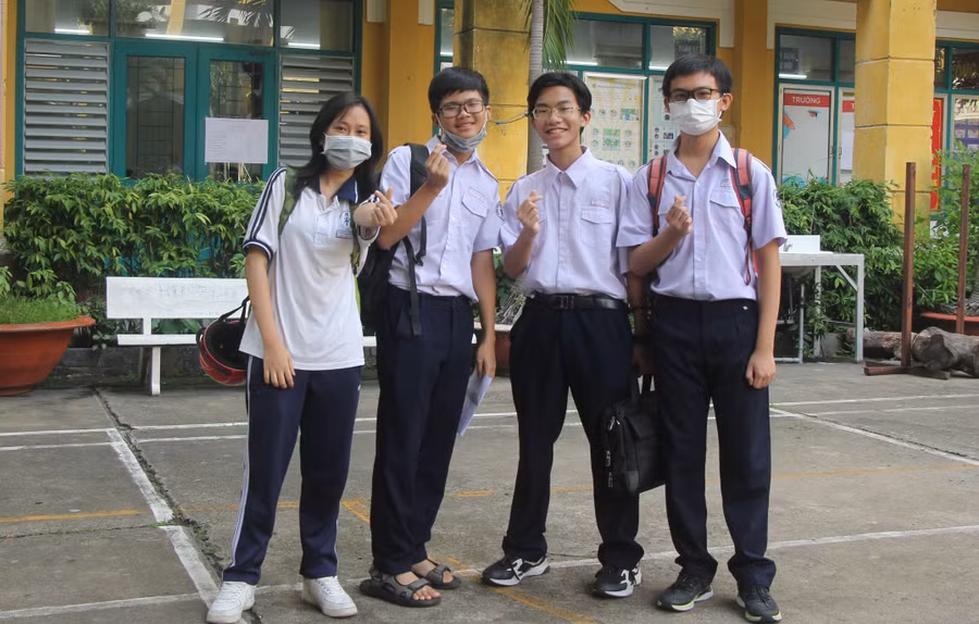 Học sinh TPHCM tham gia kỳ thi tuyển sinh lớp 10 năm 2023. Ảnh: M.A Học sinh TPHCM tham gia kỳ thi tuyển sinh lớp 10 năm 2023. Ảnh: M.A