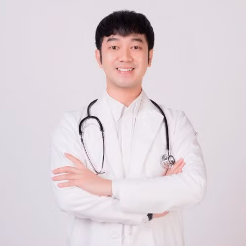 TS.BS Phạm Lê Duy – Giảng viên, Bí thư đoàn khoa Y, Trường ĐH Y Dược TPHCM. Ảnh: NVCC