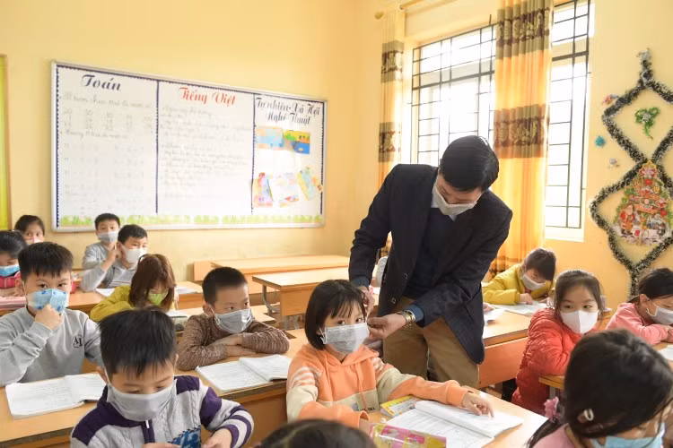 Bảo đảm an toàn cho học sinh và đội ngũ giáo viên là mục tiêu hàng đầu. Ảnh minh họa: Thế Đại