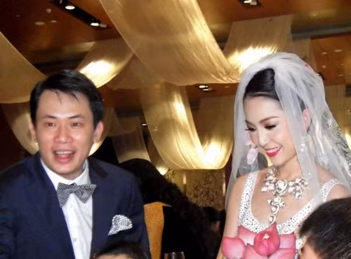 nhung nguoi dep lien quan toi cac chinh tri gia viet hinh anh 4