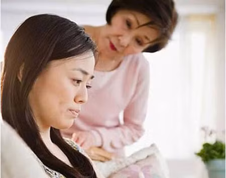 Sự thật đau đớn đằng sau lời khuyên con dâu bỏ chồng