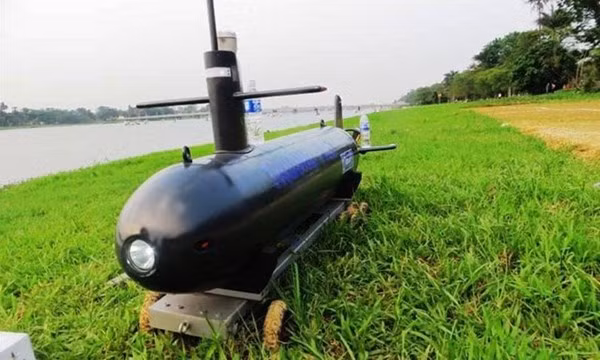 Tàu lặn không người lái đầu tiên mang tên Hoàng Sa ảnh 6