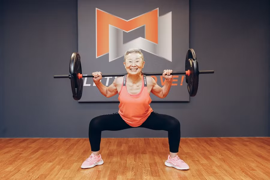 Kinh ngạc huấn luyện viên thể dục lớn tuổi nhất Nhật Bản ảnh 2