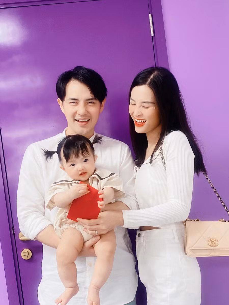 Những nhóc tì "ngậm thìa vàng" từ bé đình đám nhà sao Việt ảnh 1