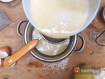 Bí quyết để làm bánh su kem "bất bại" và công thức nhân kem xoài thơm mượt ảnh 5