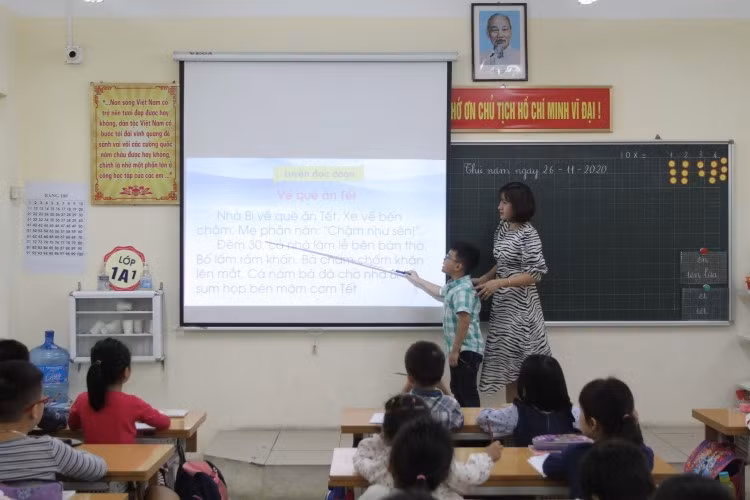 Học sinh trong lớp luôn đoàn kết, thương yêu nhau.