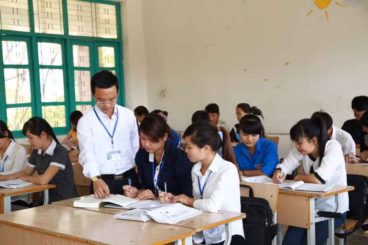 Một tiết dạy học của “thủ lĩnh” Đoàn Trường CĐSP Điện Biên Trần Thanh Bắc.