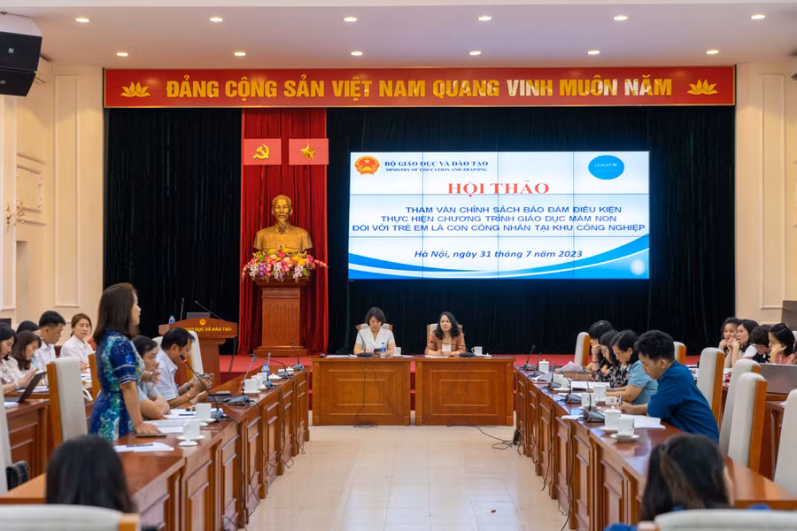 Hội thảo Tham vấn chính sách bảo đảm điều kiện thực hiện Chương trình giáo dục mầm non đối với trẻ em con công nhân ở địa bàn có khu công nghiệp, khu chế xuất.