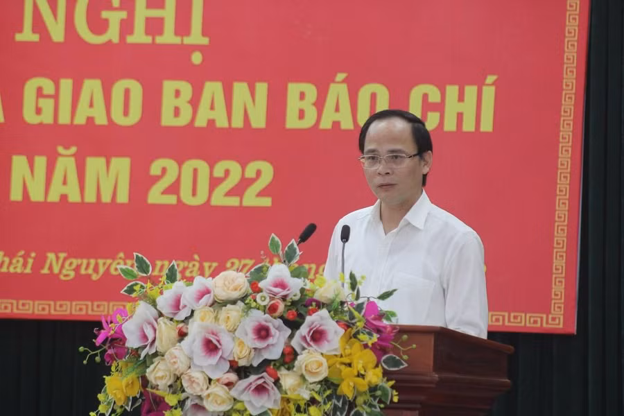 Ông Nguyễn Linh, Chủ tịch UBND thành phố Thái Nguyên thông tin về Lễ hội đường phố lần đầu tiên được tổ chức tại TP Thái Nguyên. Ông Nguyễn Linh, Chủ tịch UBND thành phố Thái Nguyên thông tin về Lễ hội đường phố lần đầu tiên được tổ chức tại TP Thái Nguyên.