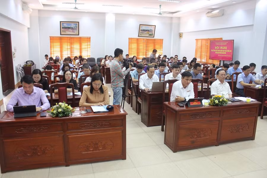 Các đại biểu dự Hội nghị Tổng kết thực tiễn 5 năm thi hành Luật Báo chí năm 2016 trên địa bàn tỉnh Thái Nguyên. Các đại biểu dự Hội nghị Tổng kết thực tiễn 5 năm thi hành Luật Báo chí năm 2016 trên địa bàn tỉnh Thái Nguyên.