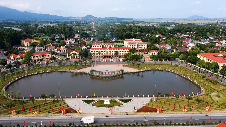 Trung tâm thị trấn Nghèn, Can Lộc, Hà Tĩnh hôm nay. Ảnh: Đức Hành