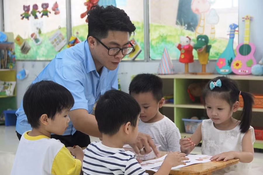 Cho trẻ tham gia nhiều hoạt động bổ ích