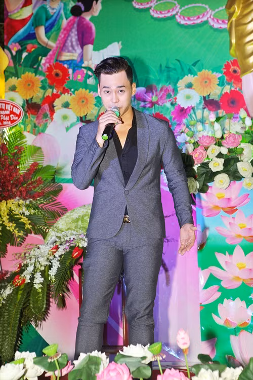 Phương Thanh, Lâm Chi Khanh hát mừng Đại lễ Phật đản Phật lịch 2560 - Ảnh 4