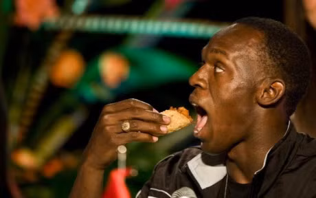 Hay xem Usain Bolt an gi ma chay nhanh nhu the - Anh 2