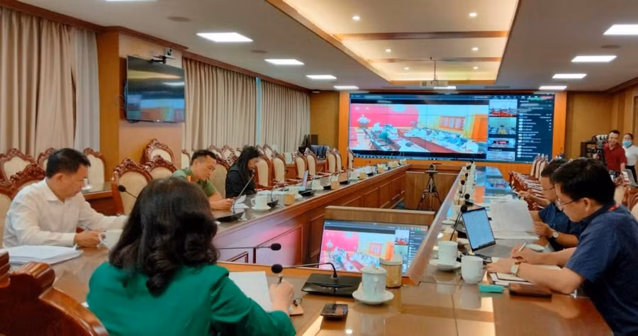 Đoàn kiểm tra số 5 kiểm tra công tác chuẩn bị Kỳ thi tốt nghiệp THPT năm 2022 tại 4 tỉnh Hòa Bình, Bắc Kạn Yên Bái, Tuyên Quang theo phương thức trực tuyến.