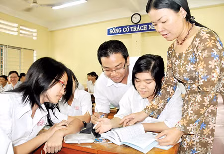 Giải pháp ôn tập hiệu quả từ đề thi minh họa THPT quốc gia 2017