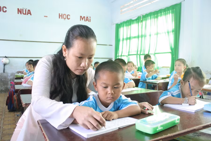 Giáo viên thân thiện, hết lòng vì học trò.