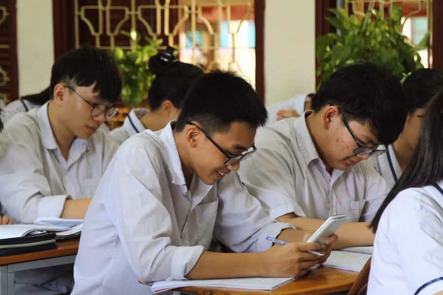 Các trường THPT chủ động phổ biến, tuyên truyền Quy chế thi tốt nghiệp THPT năm 2021 tới học sinh