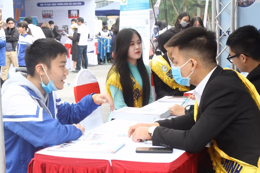 Ứng dụng eNetViet trong quản lý điều hành mang lại những hiệu quả tích cực góp phần nâng cao chất lượng giáo dục (ảnh minh họa)