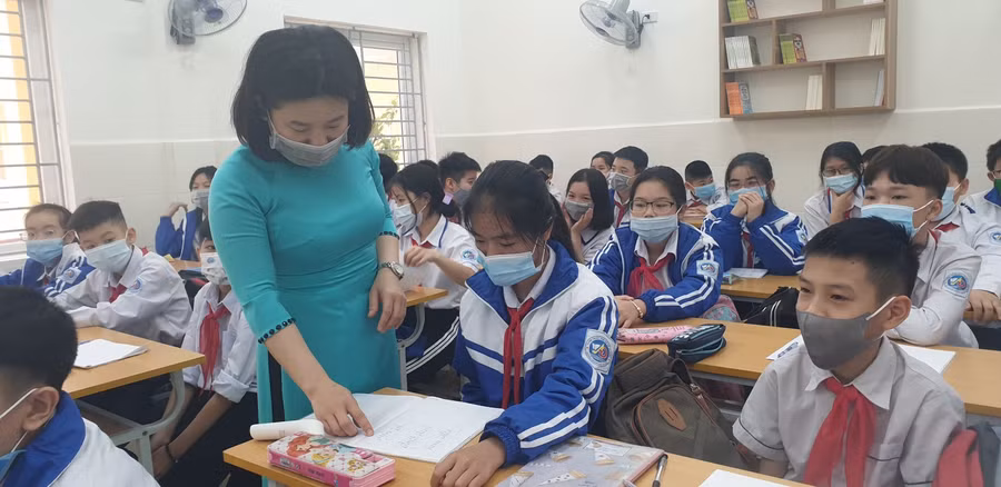 CBGV, nhân viên, học sinh thực hiện nghiêm quy định phòng dịch
