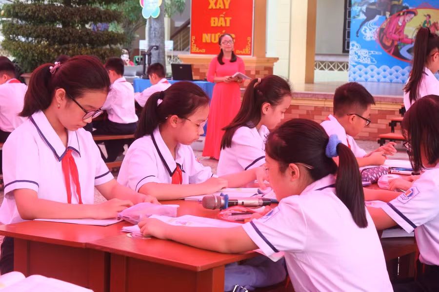 Học sinh cảm nhận được tình yêu quê hương.