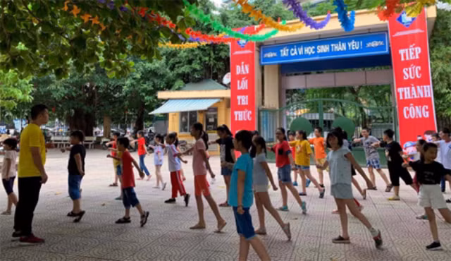 Để đáp ứng được yêu cầu chung, đòi hỏi GV môn GDTC ứng dụng nhiều phương pháp giáo dục mới. Ảnh: T.G Để đáp ứng được yêu cầu chung, đòi hỏi GV môn GDTC ứng dụng nhiều phương pháp giáo dục mới. Ảnh: T.G