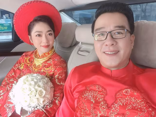 Cặp đôi Thắng Ngô và ca sĩ Hà Thanh Xuân.