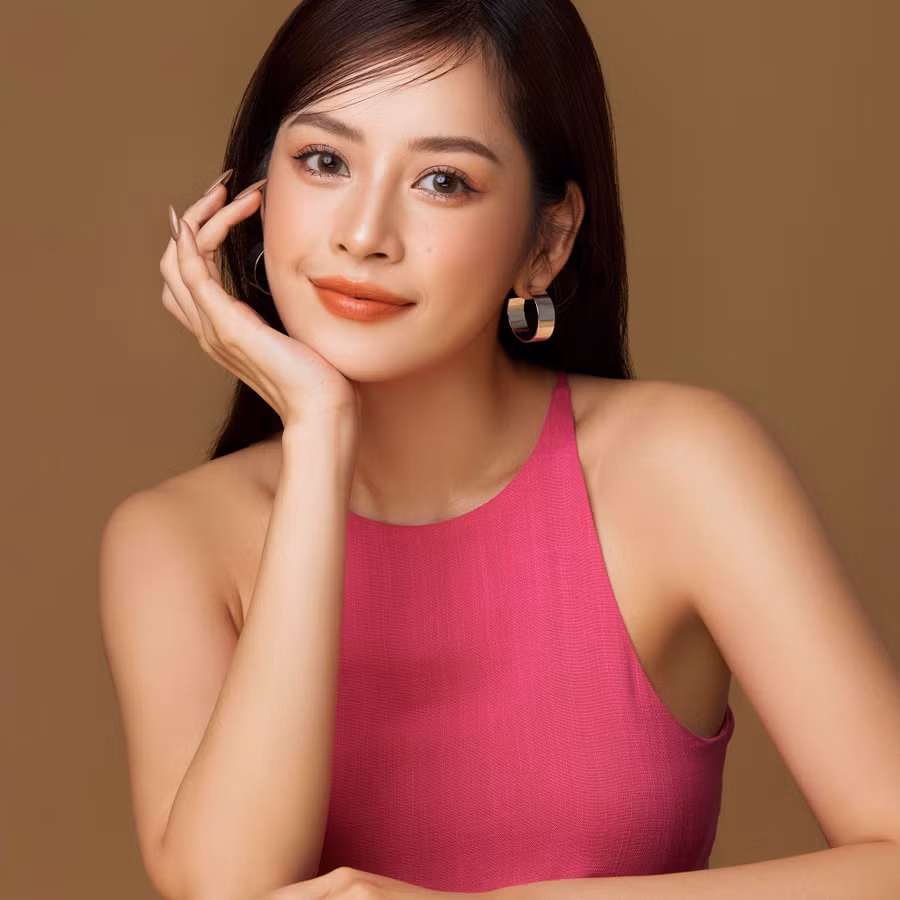 Chi Pu tham gia chương trình Tỷ Tỷ Đạp Gió Rẽ Sóng mùa 4.