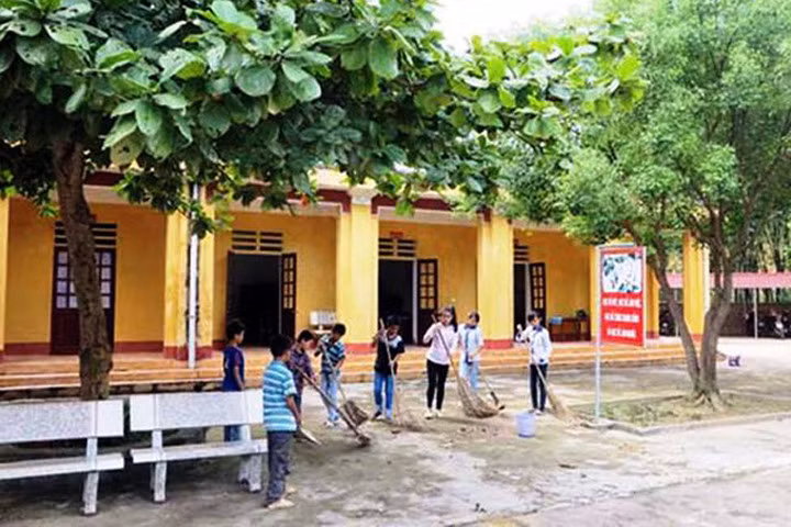 Thầy lang đòi cưới nữ sinh lớp 9 làm vợ lẽ đã bị... trục xuất