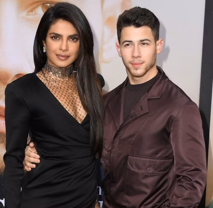 3. Priyanka Chopra Jonas và Nick Jonas - chênh lệch 11 tuổi.