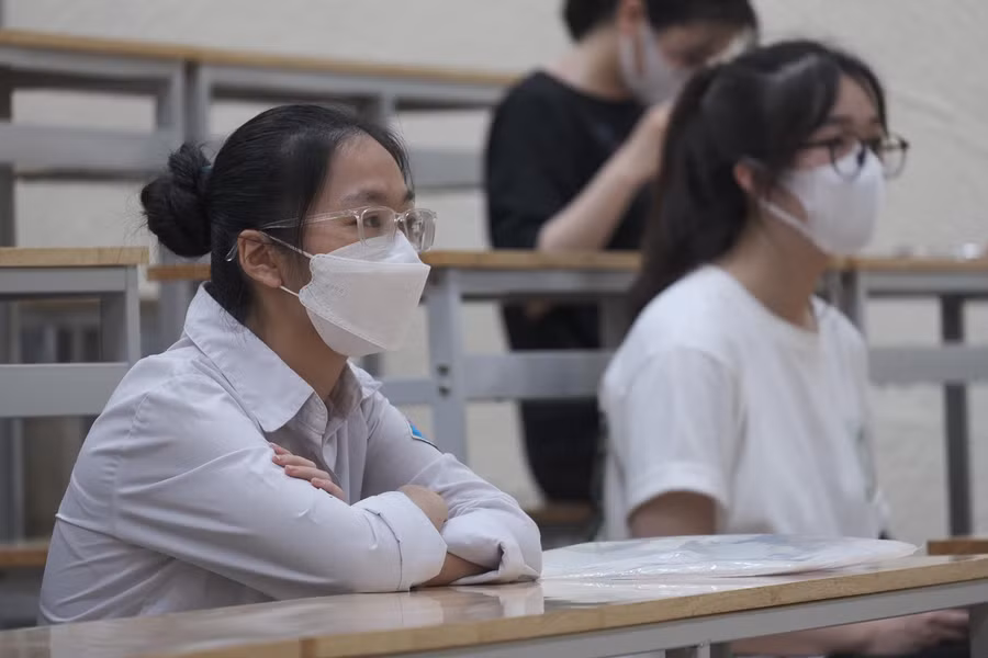Thí sinh tham dự Kỳ thi đánh giá năng lực năm 2023 của Trường ĐH Sư phạm Hà Nội. Ảnh: TG