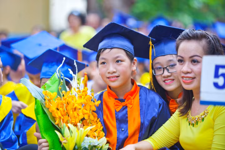 Lễ bế giảng ngập tràn cảm xúc của học sinh Hà thành