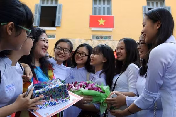 Chúc mừng thầy cô dịp 20/11. Ảnh: NTCC - IT Chúc mừng thầy cô dịp 20/11. Ảnh: NTCC - IT