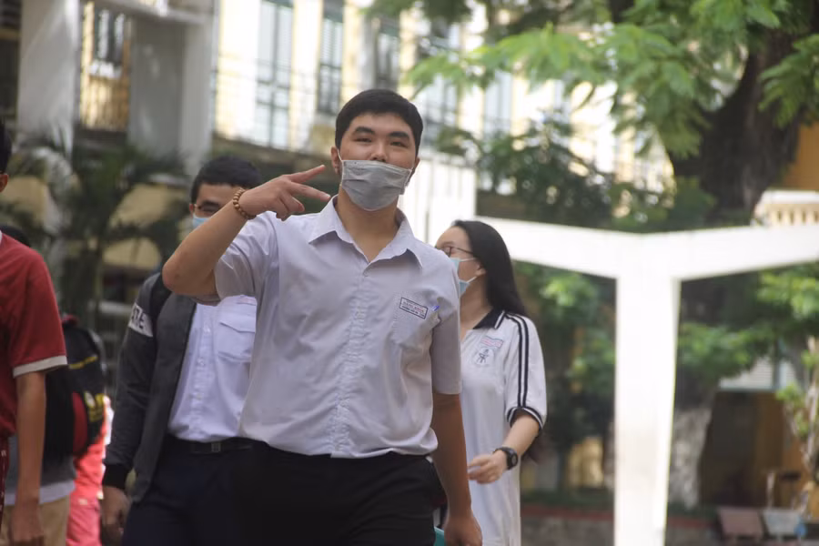 Phấn khởi sau môn thi Ngữ văn