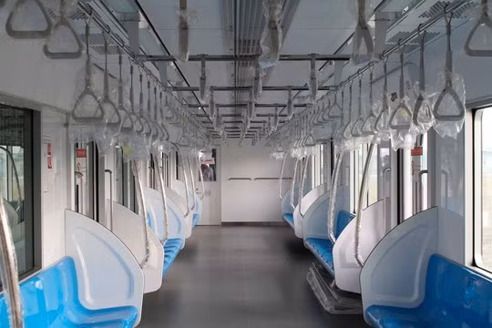 Cận cảnh bên trong tàu điện ngầm đầu tiên của Việt Nam