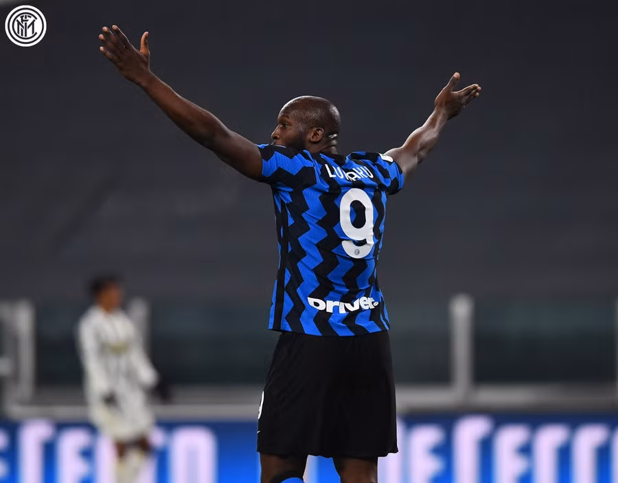Romelu Lukaku không thể giúp Inter Milan lật ngược thế cờ. (Ảnh: Inter Milan)