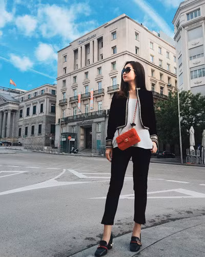 Hoa hau Hoa hau Do My Linh khoe hang hieu dat gia - Anh 1